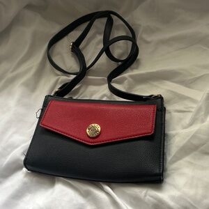Tommy Hilfiger Crossbody bag with Insert Magnetic Pouch